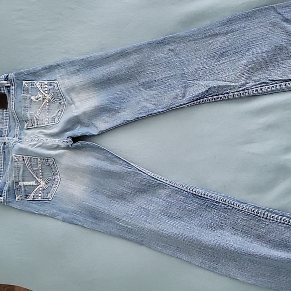 BKE Stella Jean - Picture 3 of 3